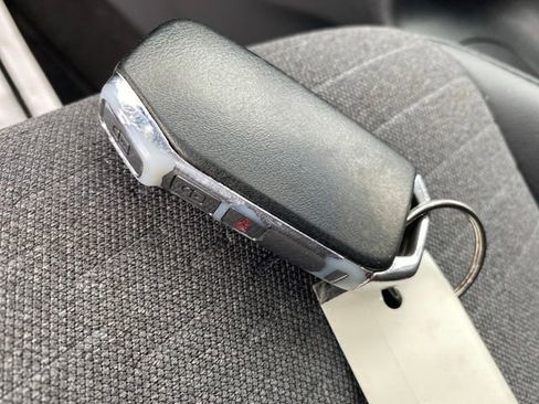 Used 2023 Kia Seltos S w/ Navigation Package image 24