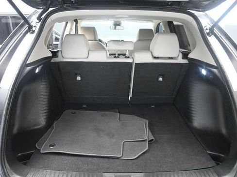 Certified 2025 Honda HR-V LX image 18