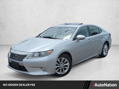 Used 2014 Lexus ES 300h w/ Luxury Package w/Bamboo Trim