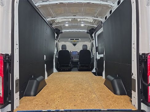 Used 2026 Ford Transit 250 148 Medium Roof Extended AWD w/ Load Area Protection Package image 31