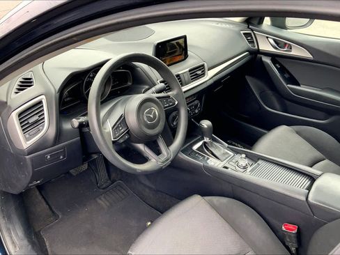 Used 2018 MAZDA MAZDA3 Sport FWD image 18