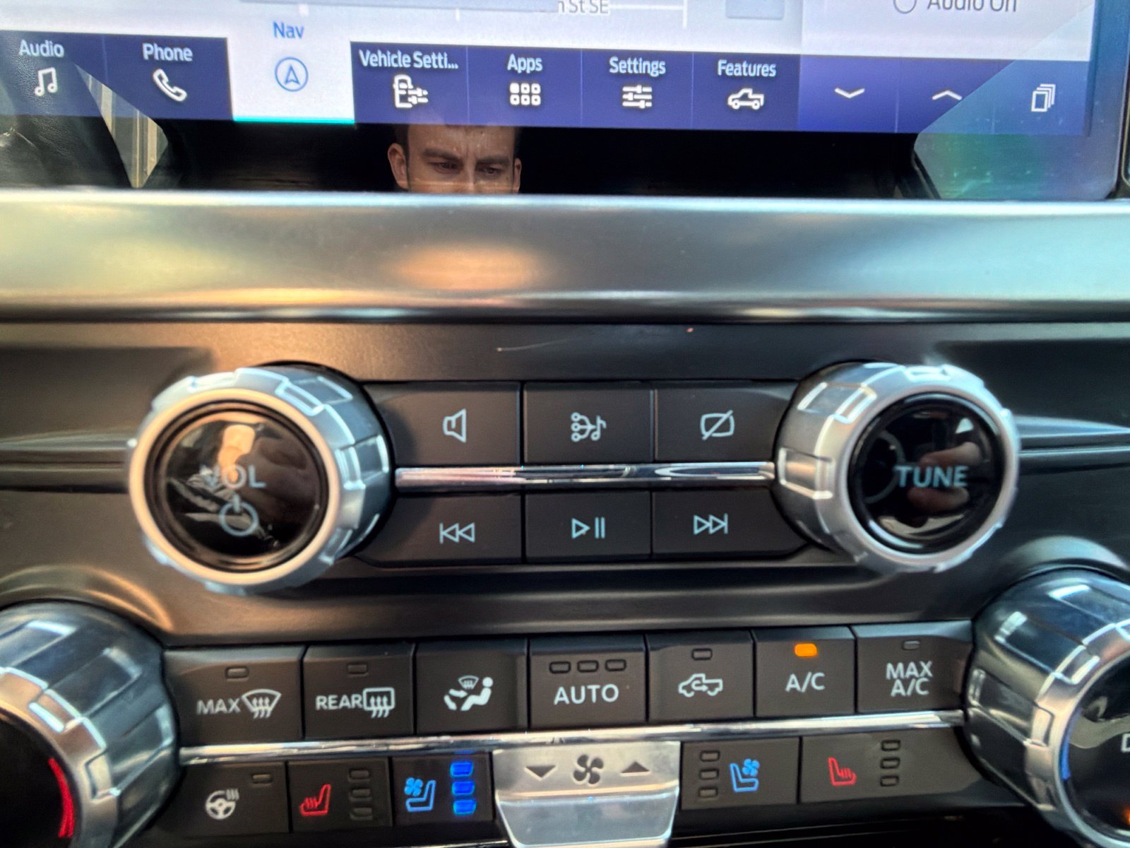 Used 2023 Ford F150 Lariat w/ Equipment Group 502A High AWD/4WD image 24