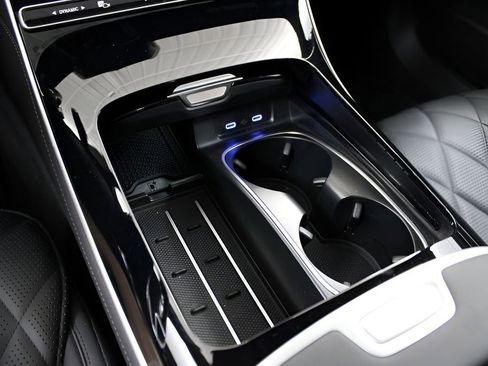 Used 2025 Mercedes-Benz S 580 4MATIC Sedan image 35