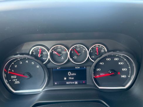 Used 2021 Chevrolet Suburban Z71 w/ Luxury Package AWD/4WD image 19