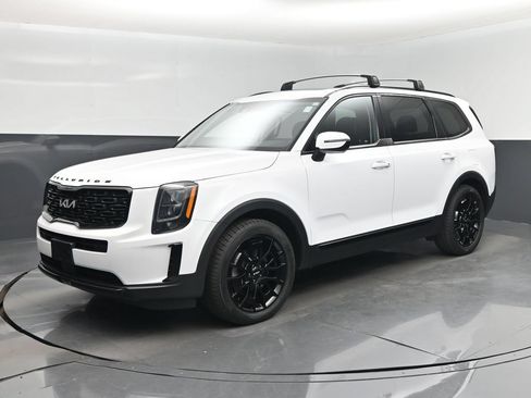 Used 2022 Kia Telluride EX w/ EX Premium Package AWD/4WD image 22