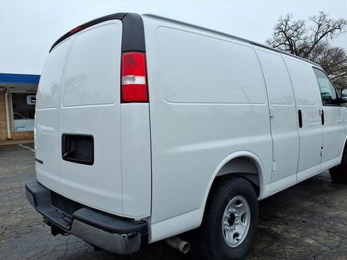 New 2026 Chevrolet Express 2500 w/ Driver Convenience Package RWD image 16