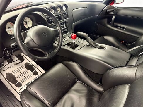 Used 1997 Dodge Viper GTS image 9