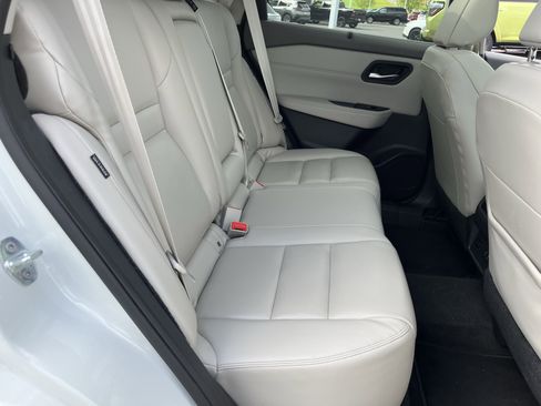 Used 2023 Nissan Rogue SL w/ SL Premium Package AWD/4WD image 4