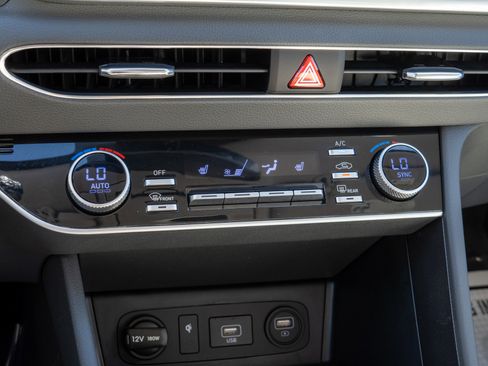 Used 2023 Hyundai Sonata SEL w/ Convenience Package image 14