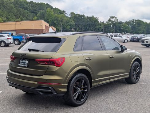 Used 2022 Audi Q3 2.0T Premium Plus w/ Premium Plus Package AWD/4WD image 9