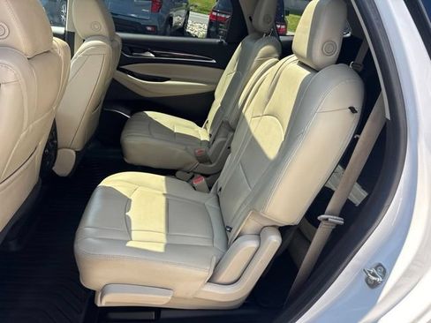 Used 2018 Buick Enclave Premium w/ Experience Buick Package AWD/4WD image 10