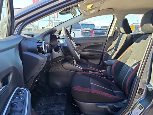 New 2025 Nissan Versa SR w/ Trunk Package image 9