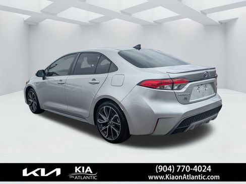 Used 2022 Toyota Corolla SE image 5