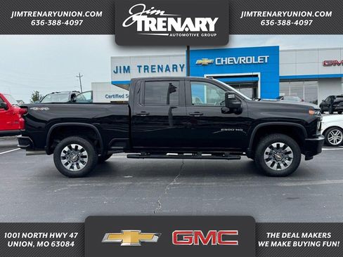 Used 2023 Chevrolet Silverado 2500 Custom w/ Custom Value Package AWD/4WD image 1