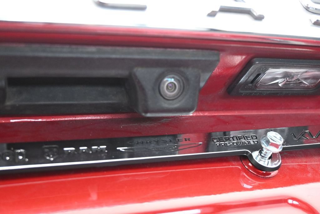 Used 2021 Volkswagen Atlas Cross Sport SE w/ Panoramic Sunroof Package FWD image 34