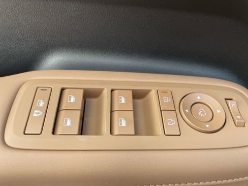 Certified 2025 Hyundai Santa Fe Limited image 19