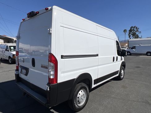 Used 2020 RAM ProMaster 1500 w/ Interior Convenience Group FWD image 4