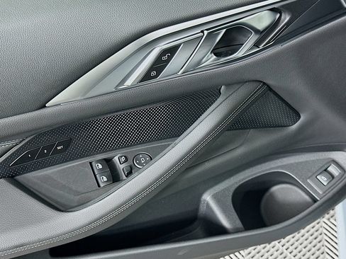 Used 2025 BMW 430i Coupe w/ M Sport Package RWD image 19
