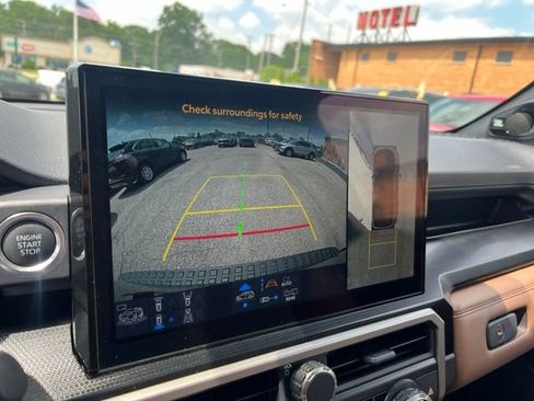 Used 2026 Toyota 4Runner Limited AWD/4WD image 14