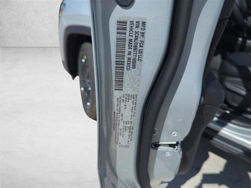 New 2026 Jeep Compass Latitude image 16