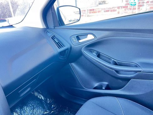 Used 2018 Ford Focus SE image 21