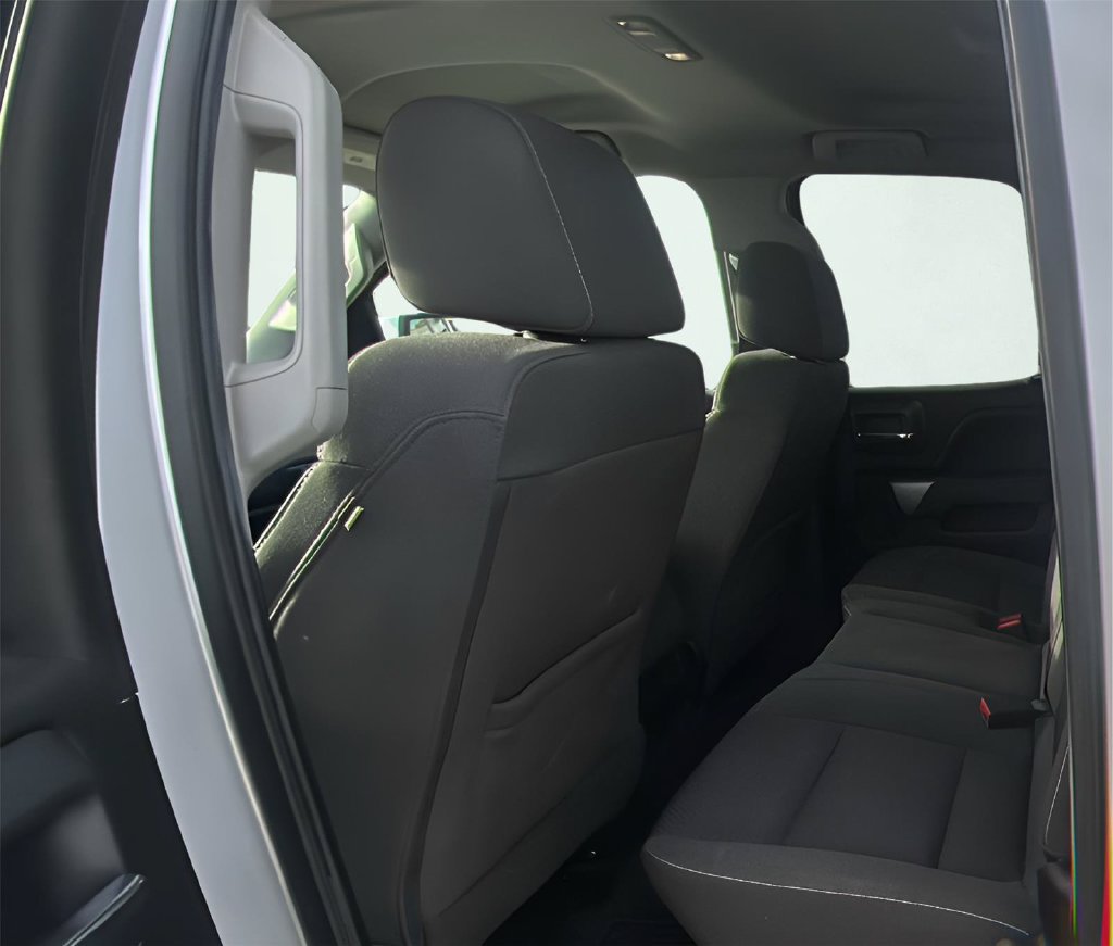 Used 2018 Chevrolet Silverado 1500 LT w/ All Star Edition AWD/4WD image 3