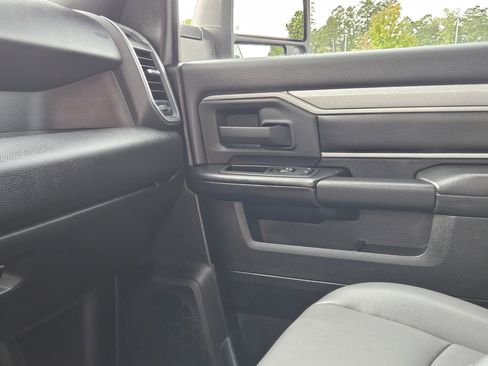 Used 2024 RAM 2500 Tradesman image 11