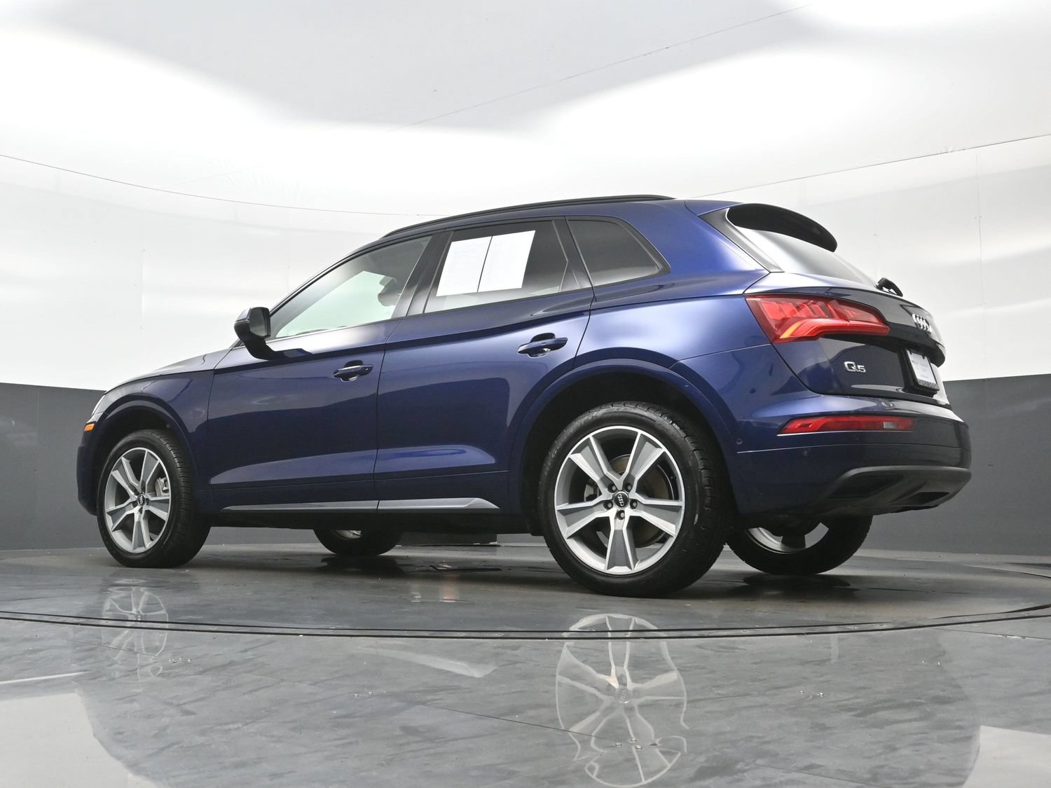 Used 2020 Audi Q5 Prestige w/ Prestige Package AWD/4WD image 31
