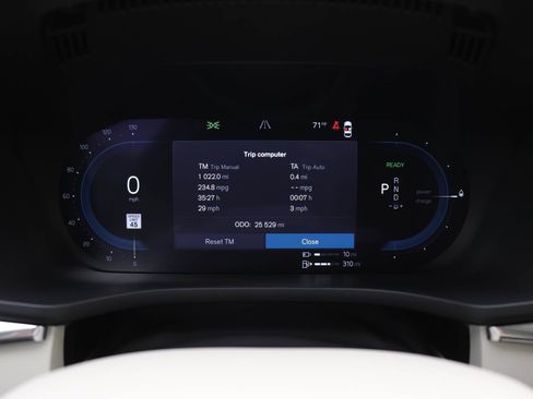 Certified 2023 Volvo XC60 T8 Plus w/ Climate Package image 25