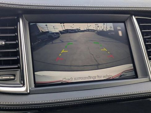 Certified 2025 INFINITI QX50 Luxe image 14