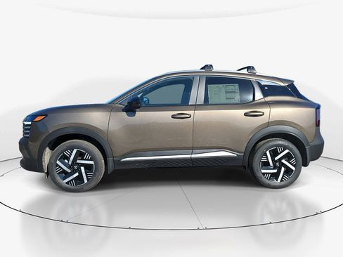 New 2026 Nissan Kicks SV image 8