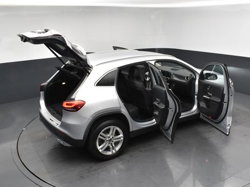 Used 2021 Mercedes-Benz GLA 250 4MATIC image 25