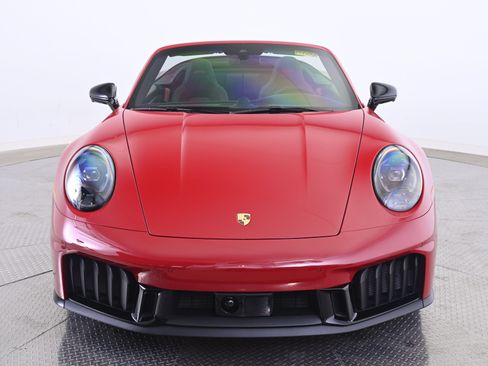 Certified 2025 Porsche 911 Carrera GTS RWD image 10