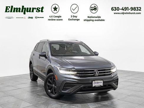 Used 2022 Volkswagen Tiguan SE w/ Panoramic Sunroof Package image 1