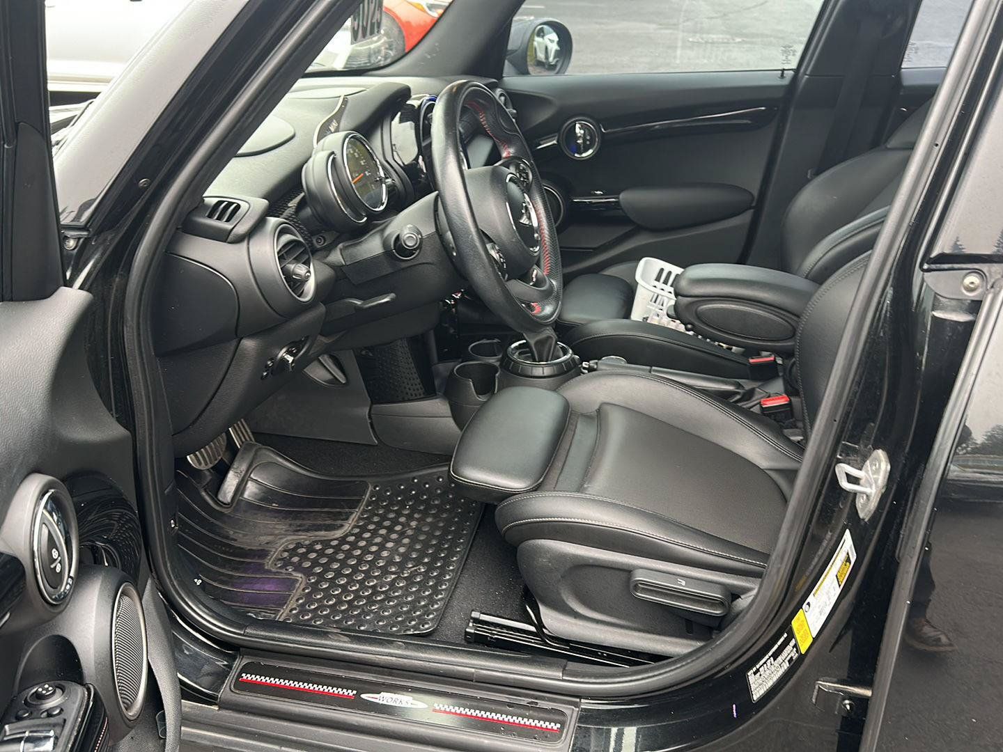 Used 2015 MINI Cooper S FWD image 8