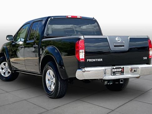 Used 2010 Nissan Frontier SE RWD image 11