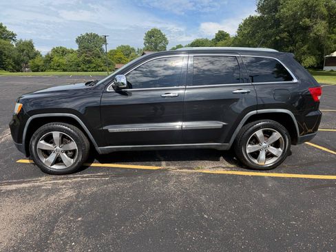 Used 2011 Jeep Grand Cherokee Overland AWD/4WD image 8