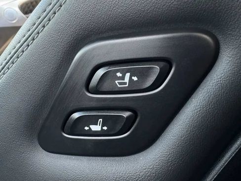 Used 2021 Genesis G70 3.3T w/ Sport Package RWD image 49