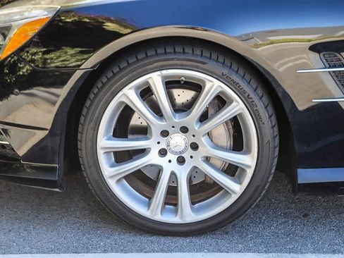 Used 2013 Mercedes-Benz SL 550 image 9