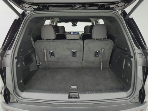 Used 2024 Chevrolet Traverse LT w/ Midnight/Sport Edition AWD/4WD image 30