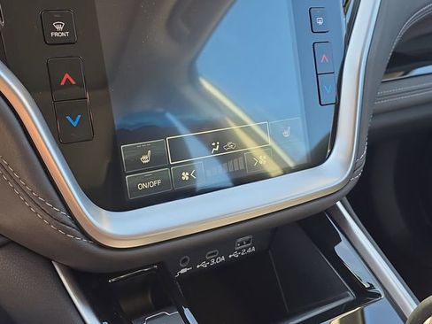 Used 2025 Subaru Legacy Limited image 28