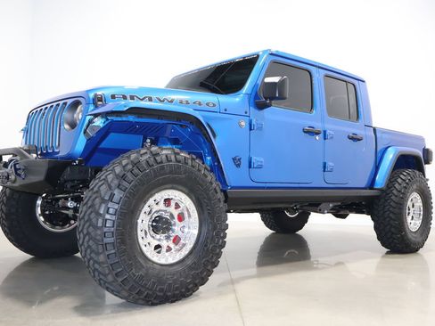Used 2023 Jeep Gladiator Rubicon w/ LED Lighting Group image 3