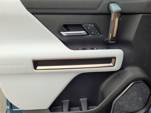 Used 2024 GMC Hummer EV 3X w/ Omega Edition image 18