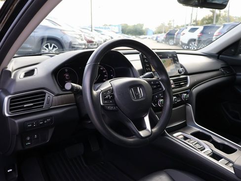 Certified 2019 Honda Accord Touring image 16