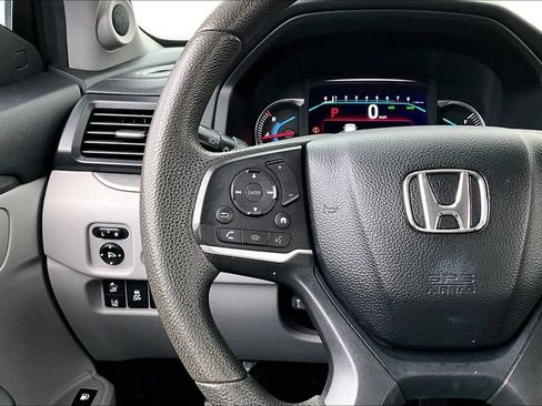 Used 2021 Honda Pilot EX image 24