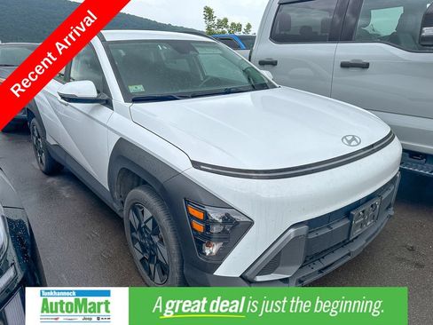 Used 2024 Hyundai Kona SEL AWD/4WD image 1