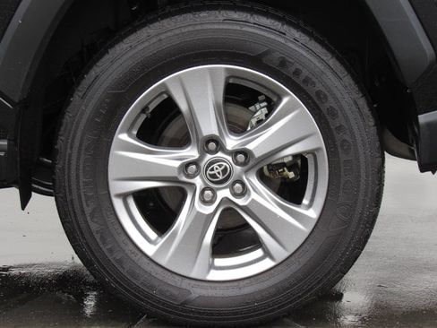 Certified 2025 Toyota RAV4 XLE AWD/4WD image 34