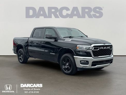 Used 2025 RAM 1500 Big Horn AWD/4WD image 1
