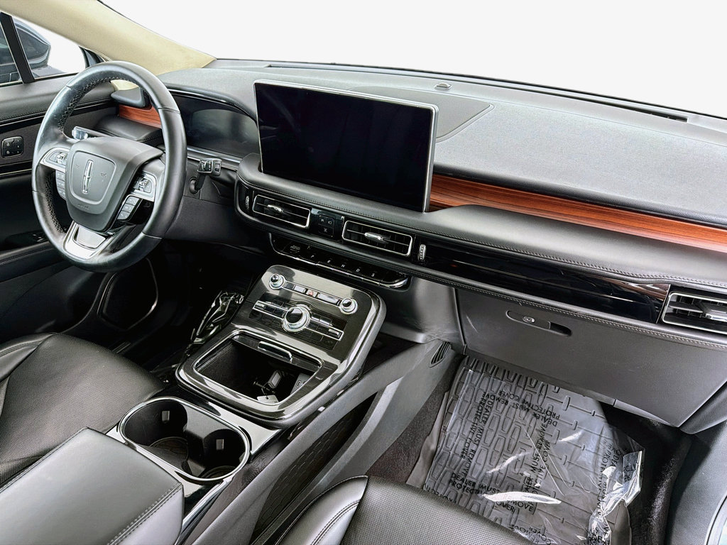 Used 2023 Lincoln Nautilus Reserve AWD/4WD image 23