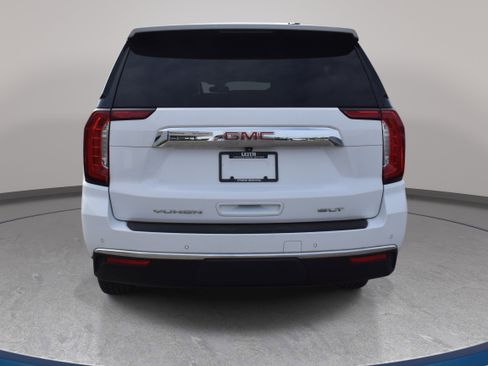 Used 2021 GMC Yukon XL SLT AWD/4WD image 8